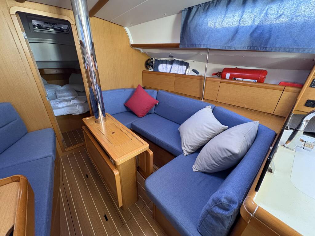 Segelyachten Sun Odyssey 36i Sail Mira