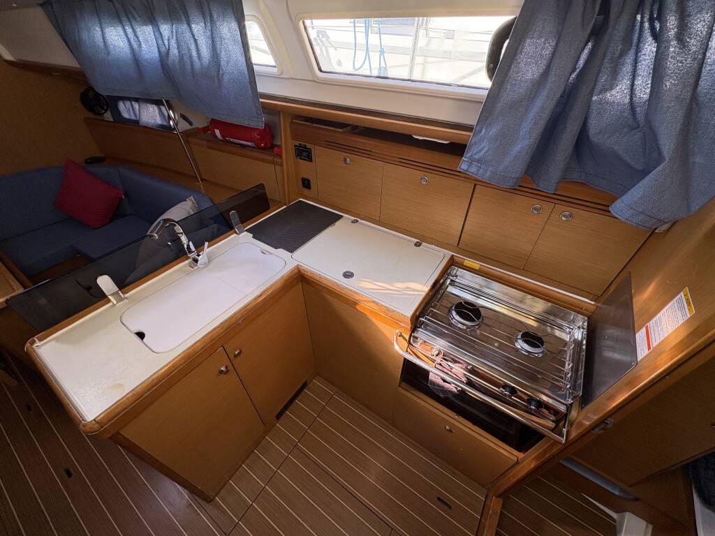 Segelyachten Sun Odyssey 36i Sail Mira