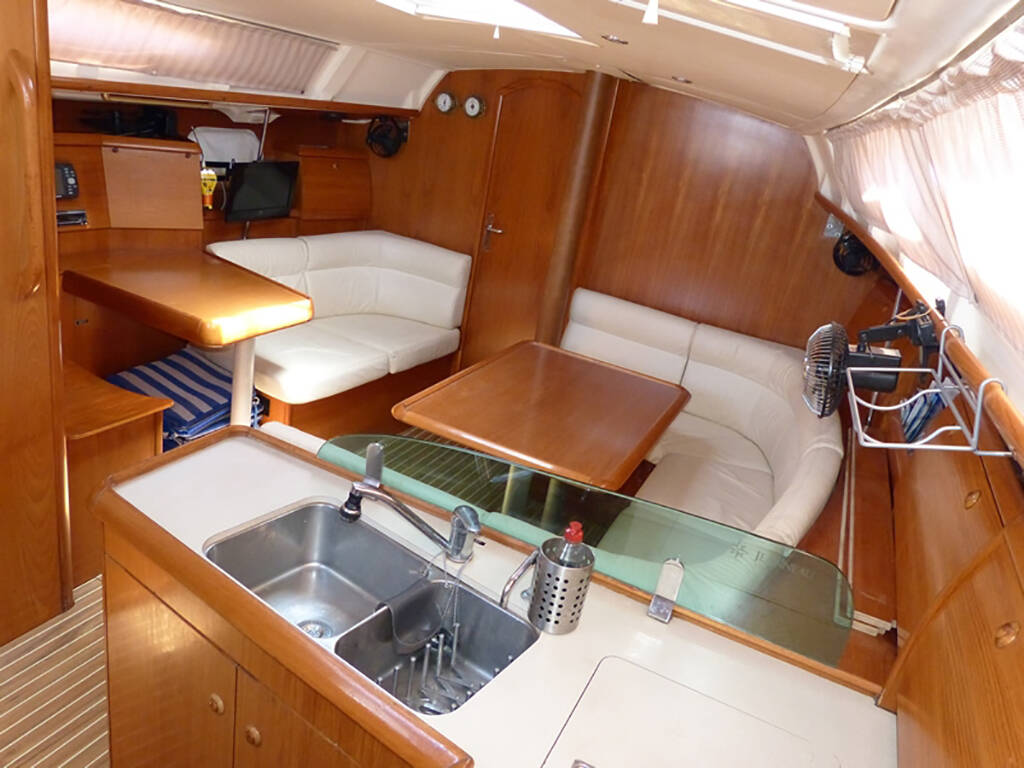 Segelyachten Sun Odyssey 37 Alki