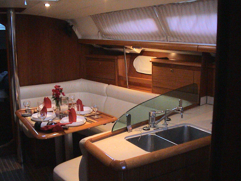 Segelyachten Sun Odyssey 37 Alki