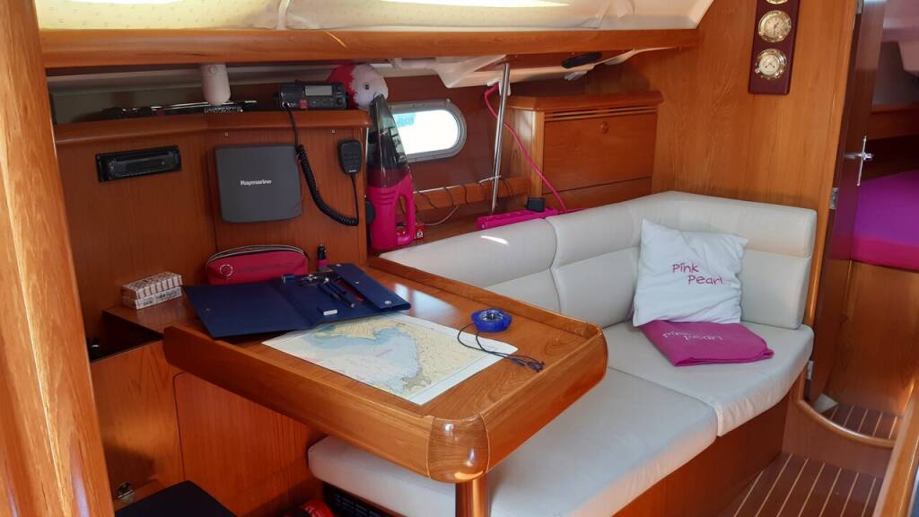 Segelyachten Sun Odyssey 37 Pink Pearl