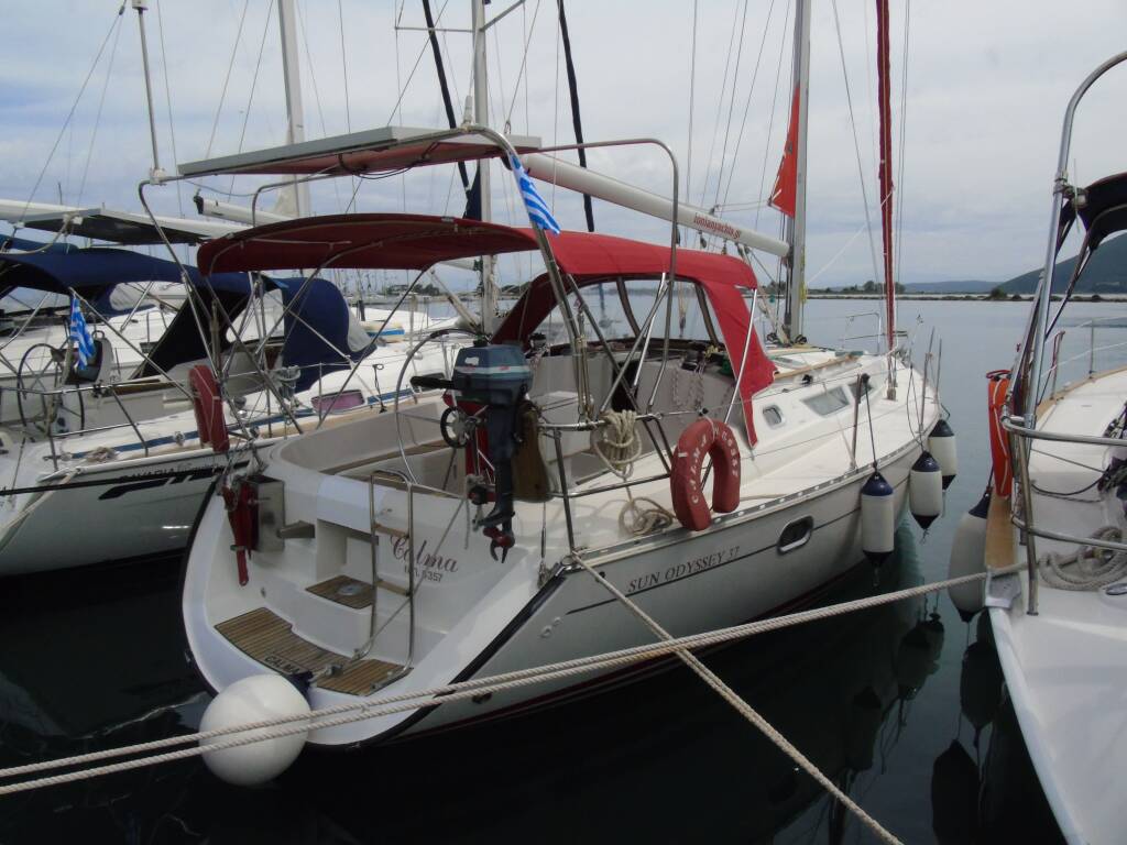 Sailing yacht Sun Odyssey 37.1 Calma
