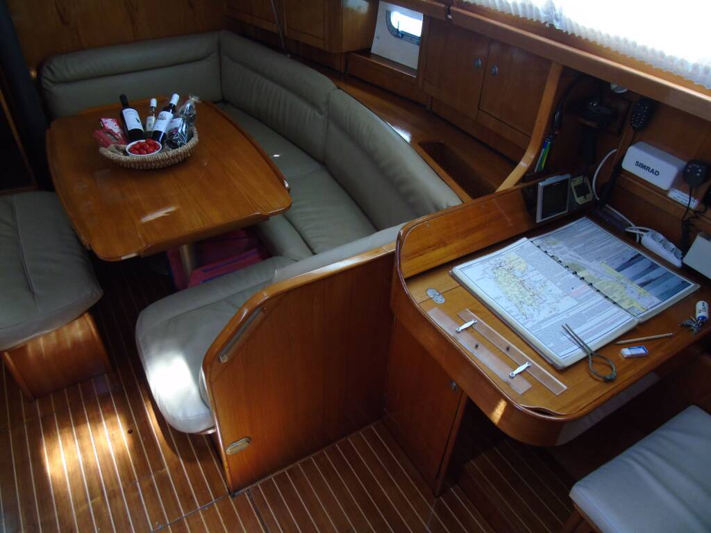 Sailing yacht Sun Odyssey 37.1 Calma