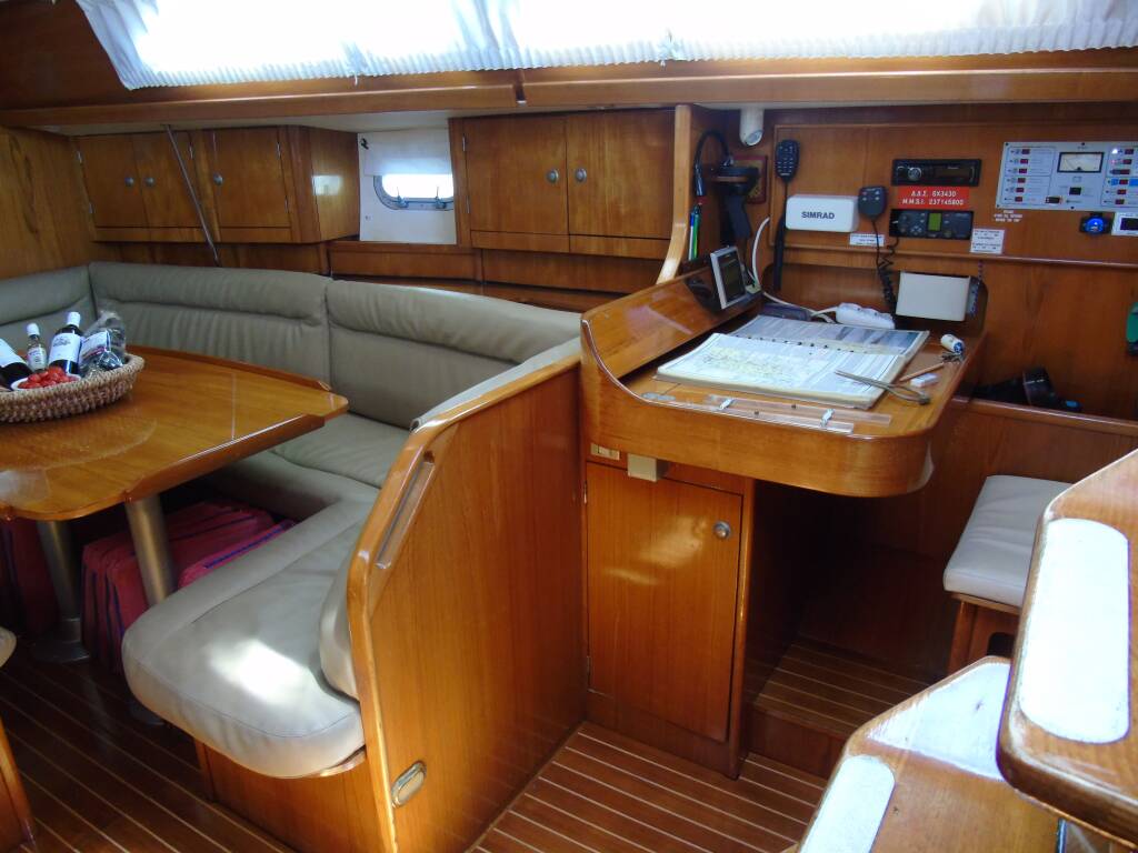 Sailing yacht Sun Odyssey 37.1 Calma