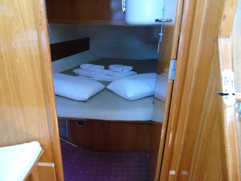 Sailing yacht Sun Odyssey 37.1 Calma