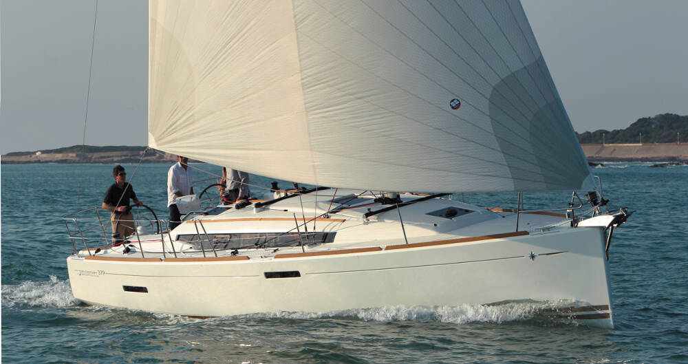 Sailing yacht Sun Odyssey 379 b'elli 