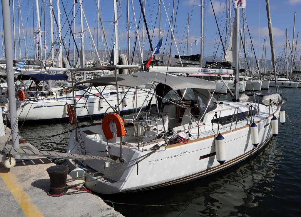 Sailing yacht Sun Odyssey 379 ECONOMY