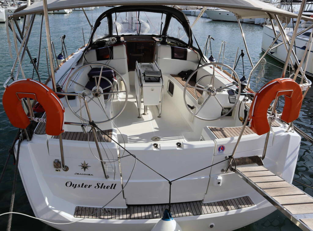 Sailing yacht Sun Odyssey 379 ECONOMY