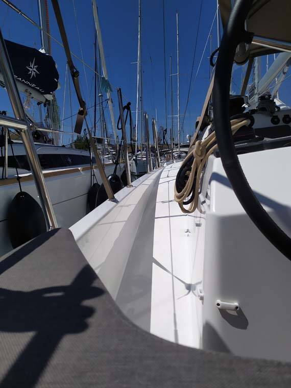 Sailing yacht Sun Odyssey 380 Bright Elli