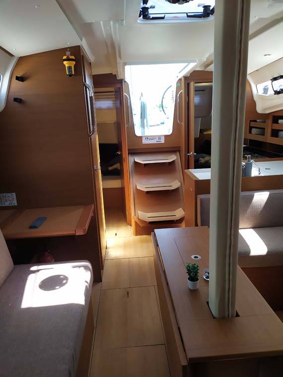 Sailing yacht Sun Odyssey 380 Bright Elli