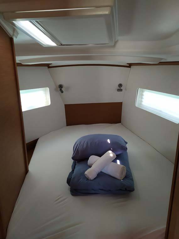 Sailing yacht Sun Odyssey 380 Bright Elli
