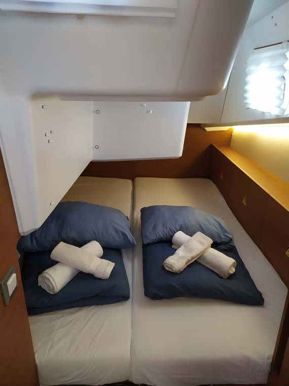 Sailing yacht Sun Odyssey 380 Bright Elli