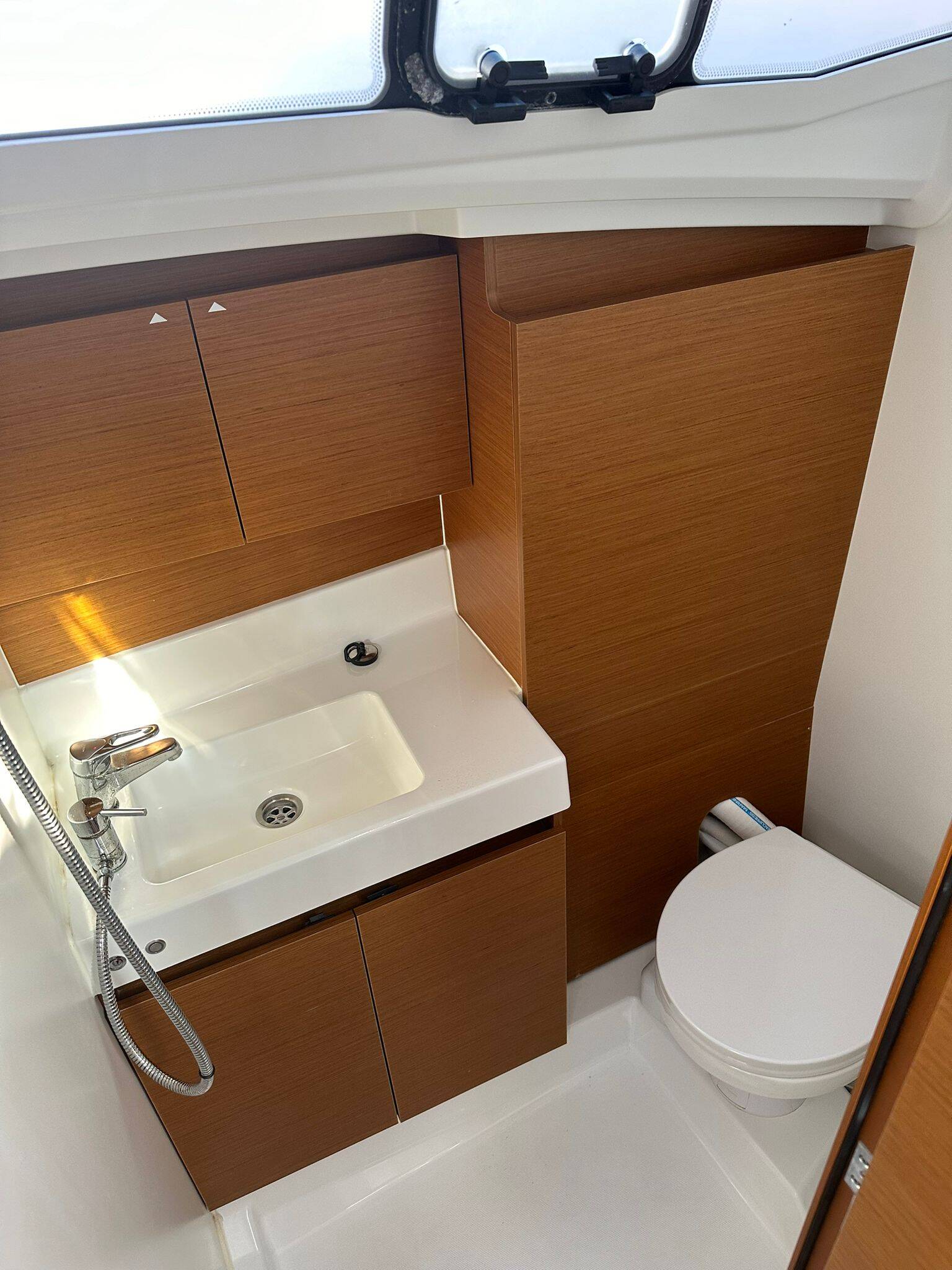 Sailing yacht Sun Odyssey 380 Ocean Breeze