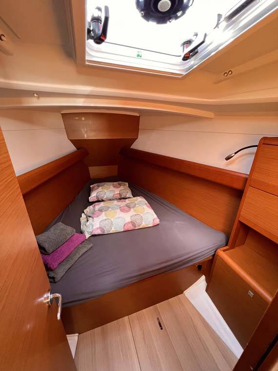 Sailing yacht Sun Odyssey 389 MoElli