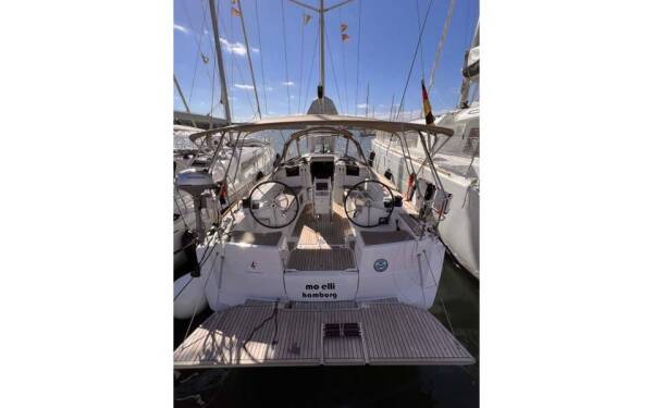 Sun Odyssey 389 MoElli Mallorca, Porto Colom