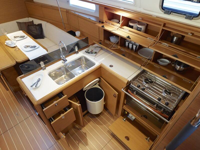 Sailing yacht Sun Odyssey 389 Agios Georgios