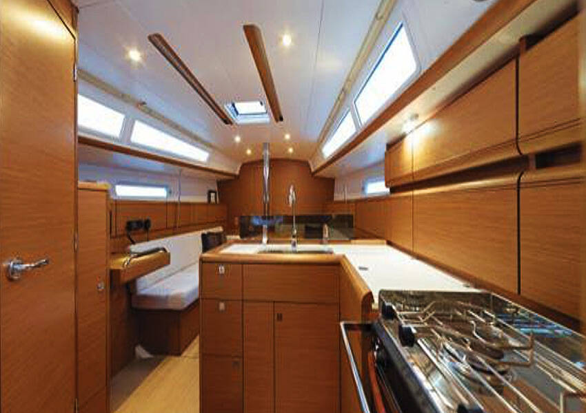 Sailing yacht Sun Odyssey 389 Agios Georgios