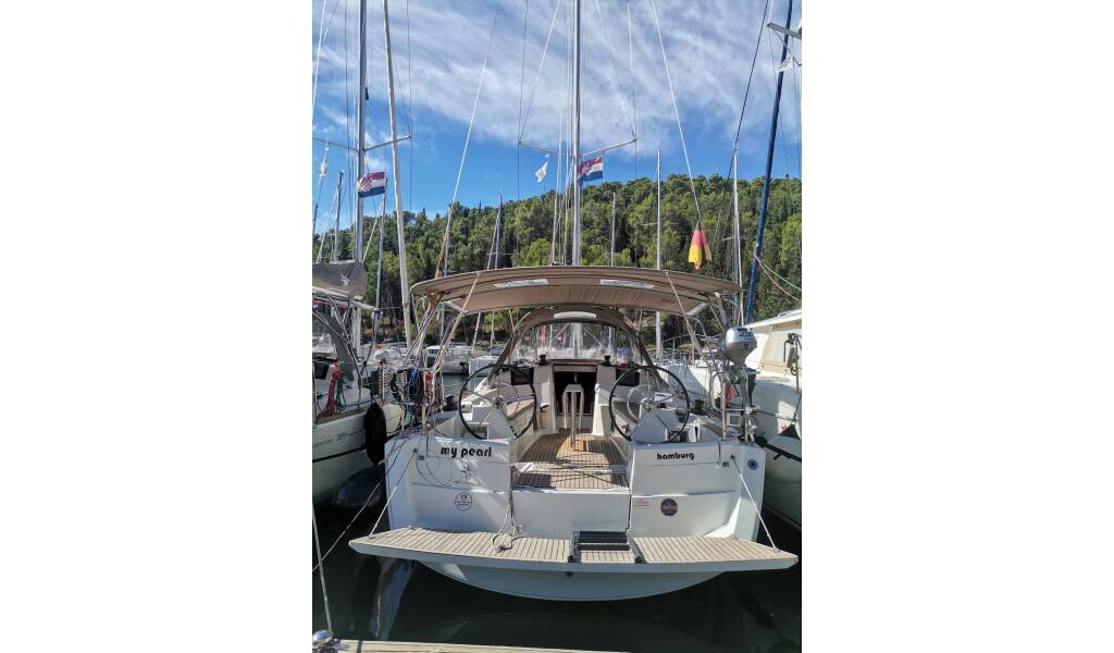 Sailing yacht Sun Odyssey 389 My Pearl