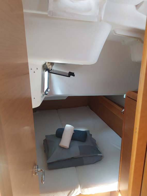 Sailing yacht Sun Odyssey 389 živjelli