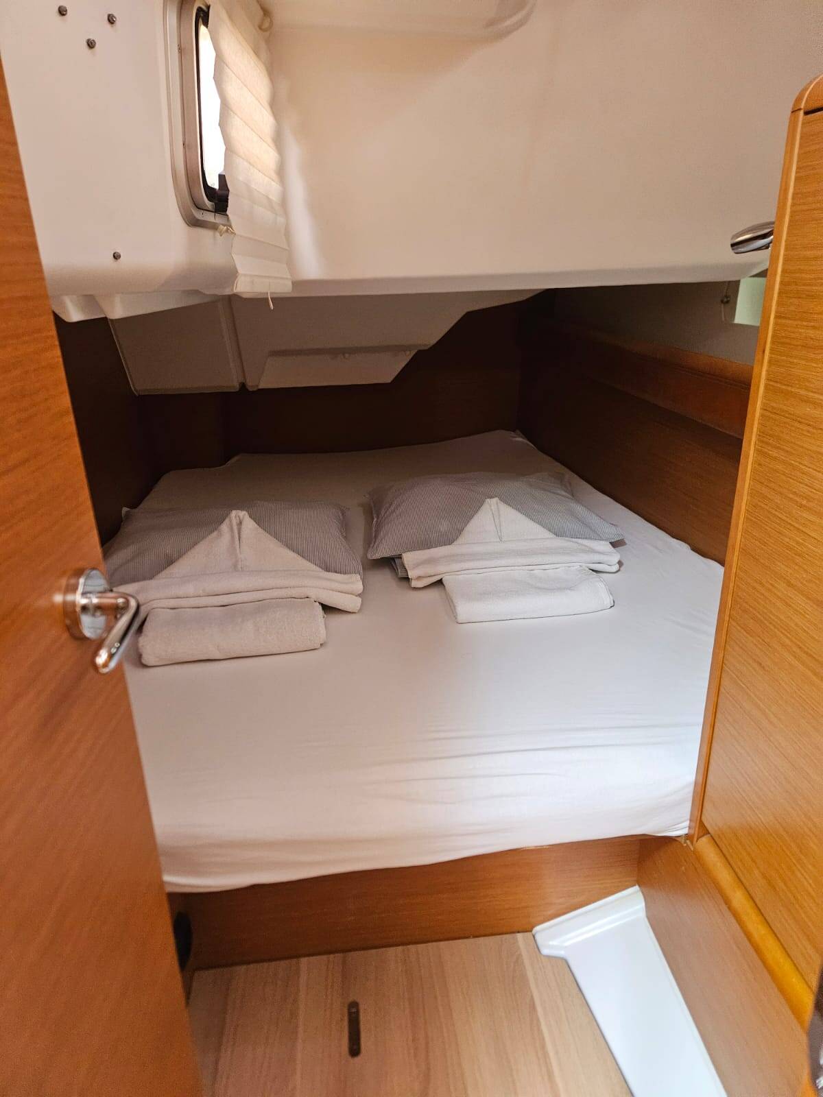 Sailing yacht Sun Odyssey 389 Imagine