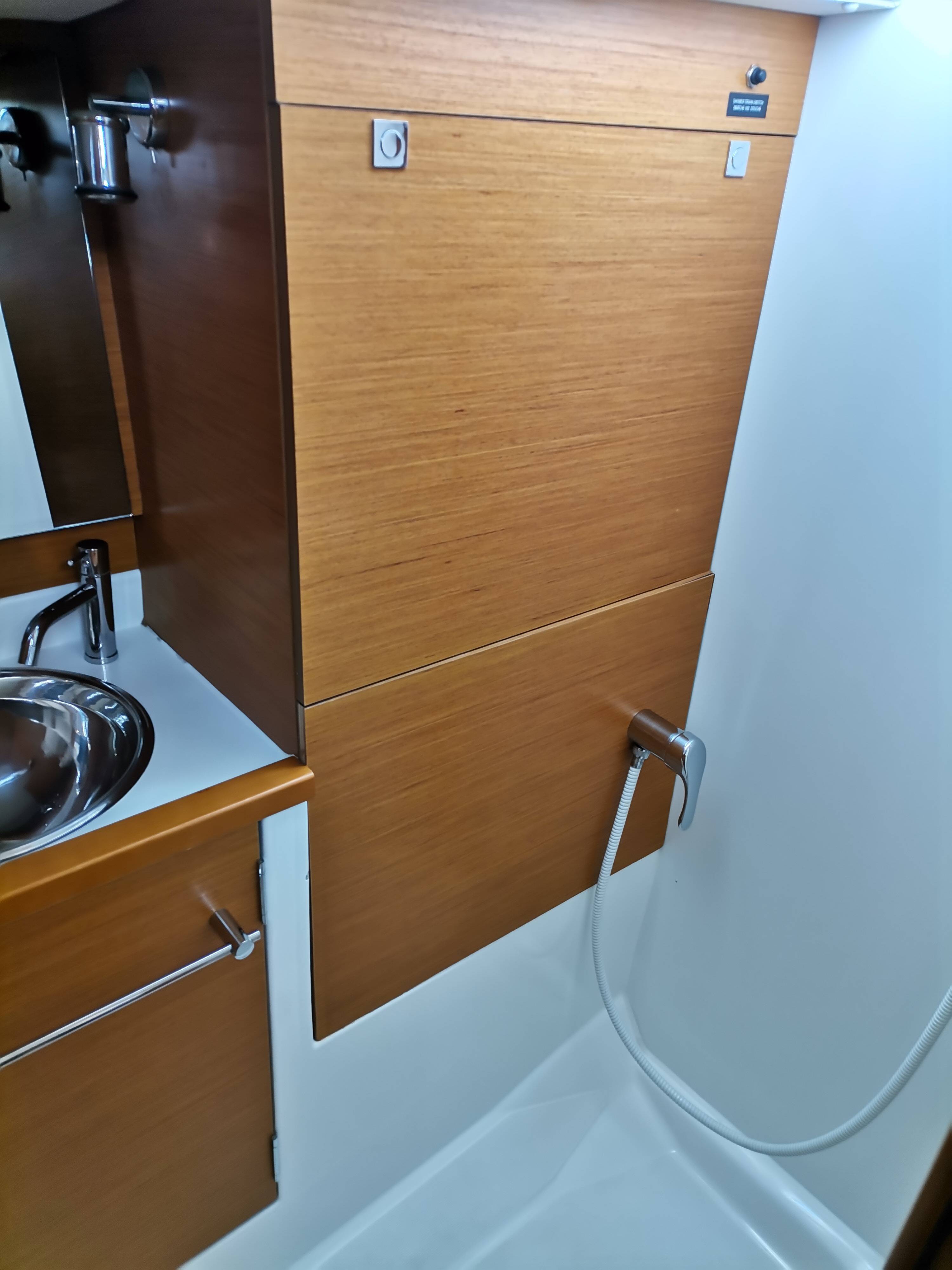 Sailing yacht Sun Odyssey 389 Imagine