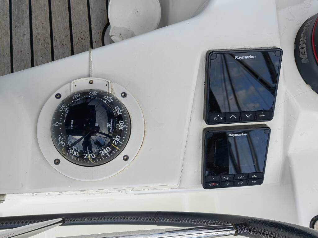 Sailing yacht Sun Odyssey 389 Islanders