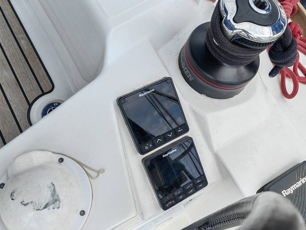 Sailing yacht Sun Odyssey 389 Islanders
