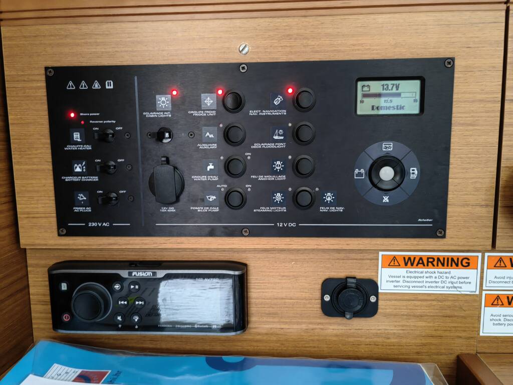 Sailing yacht Sun Odyssey 389 Islanders