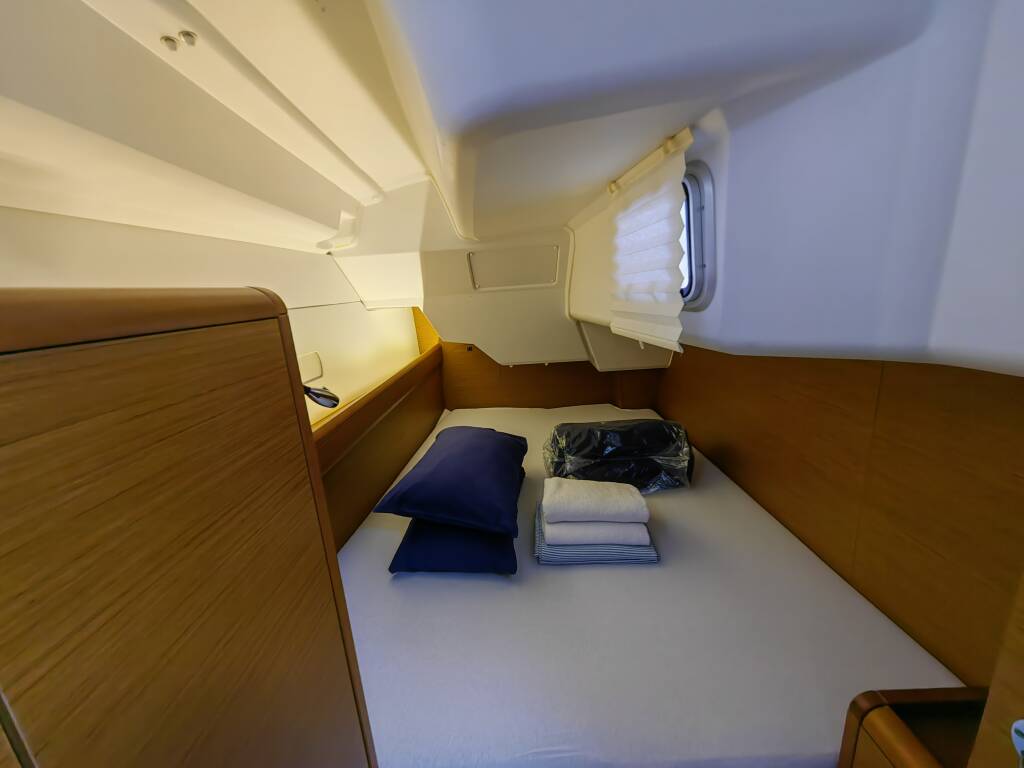 Sailing yacht Sun Odyssey 389 Islanders