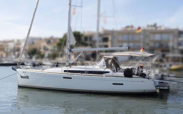 Sun Odyssey 389 BarElli Palma de Mallorca, La Lonja
