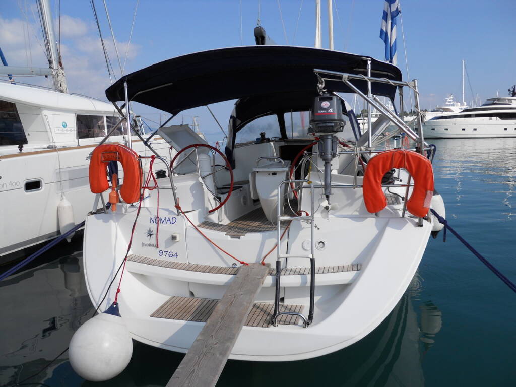 Sailing yacht Sun Odyssey 39i Nomad