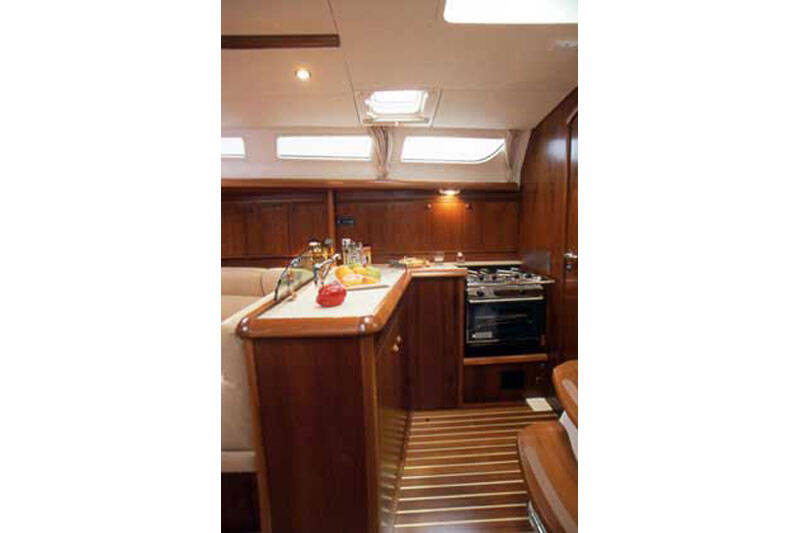 Sailing yacht Sun Odyssey 40.3 Evina