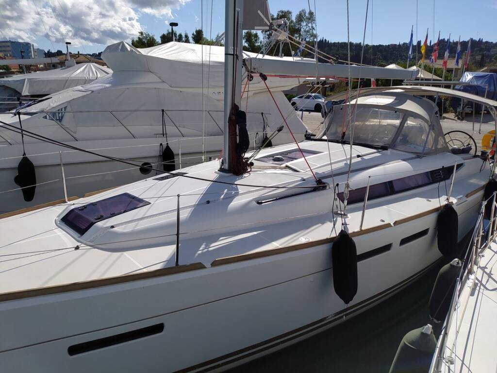 Segelyachten Sun Odyssey 409 Traveller