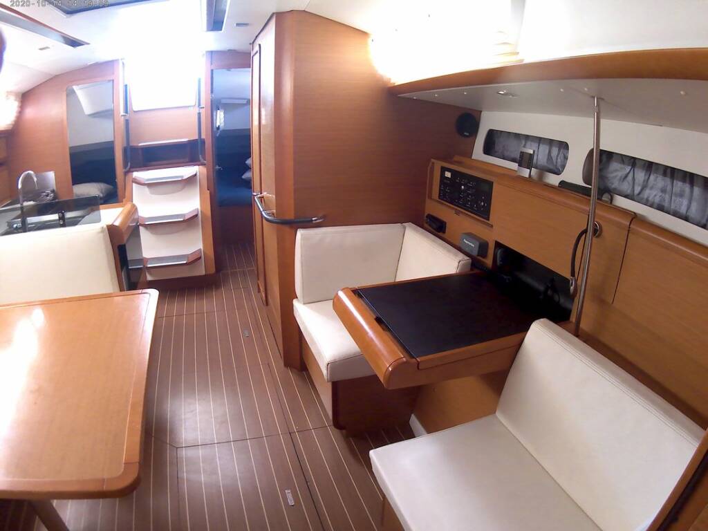 Segelyachten Sun Odyssey 409 Traveller