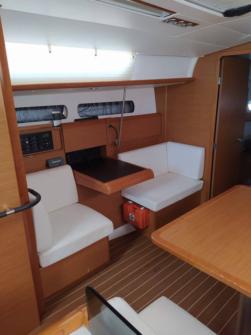 Segelyachten Sun Odyssey 409 Traveller