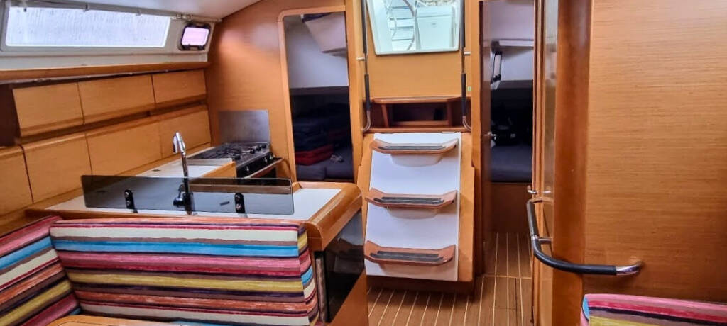 Sailing yacht Sun Odyssey 409 Telchinis