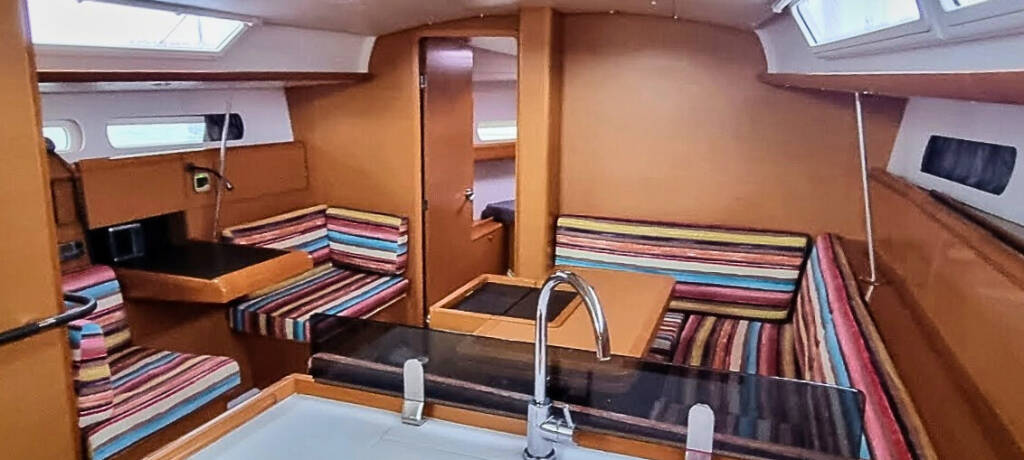 Sailing yacht Sun Odyssey 409 Telchinis