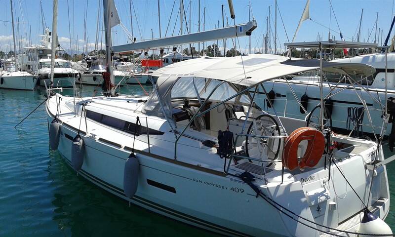 Sailing yacht Sun Odyssey 409 Traveller
