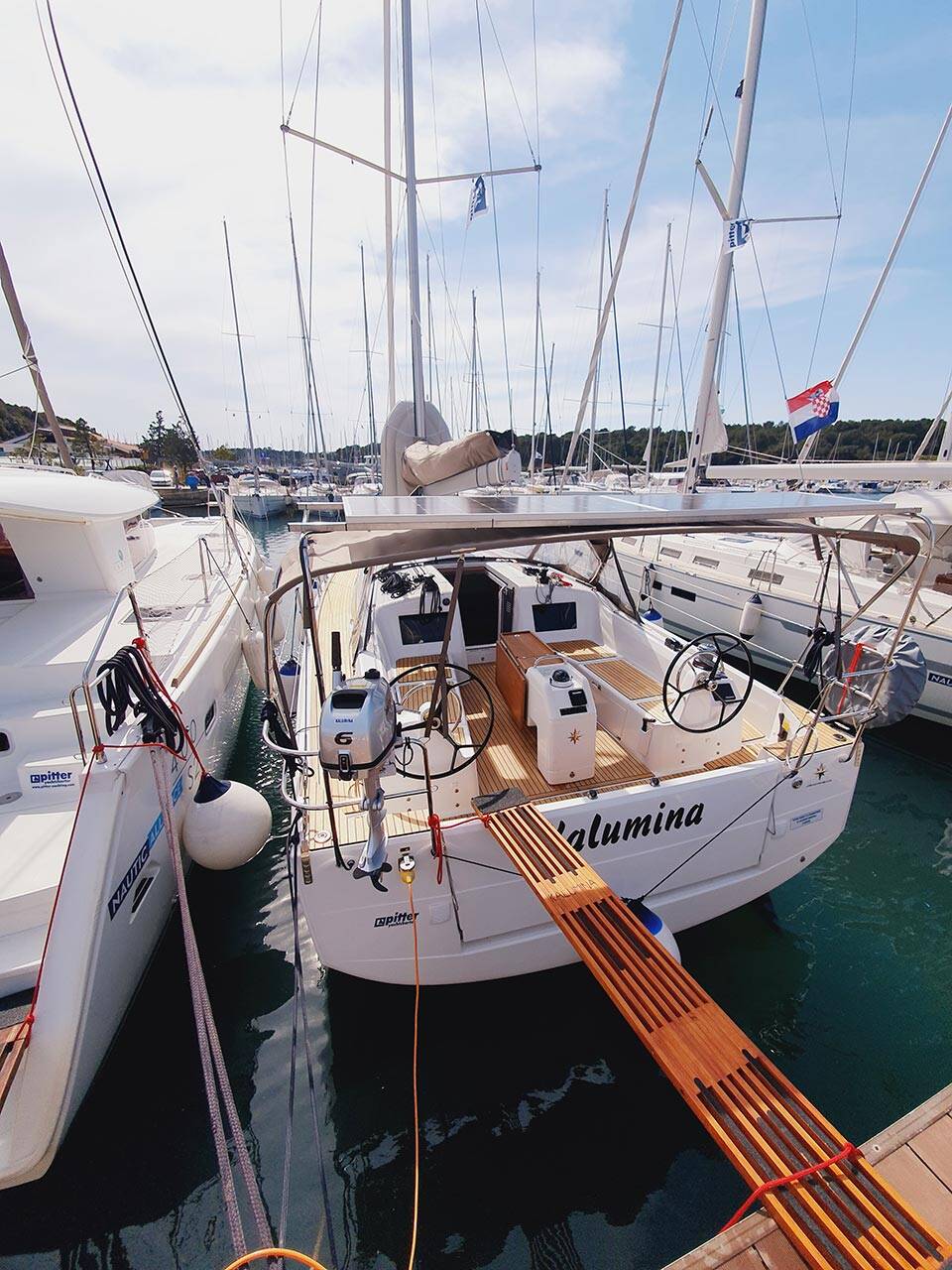 Sailing yacht Sun Odyssey 410 Kalumina