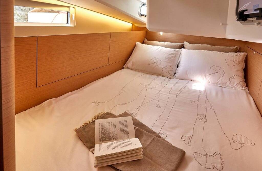 Sailing yacht Sun Odyssey 410 Chimera