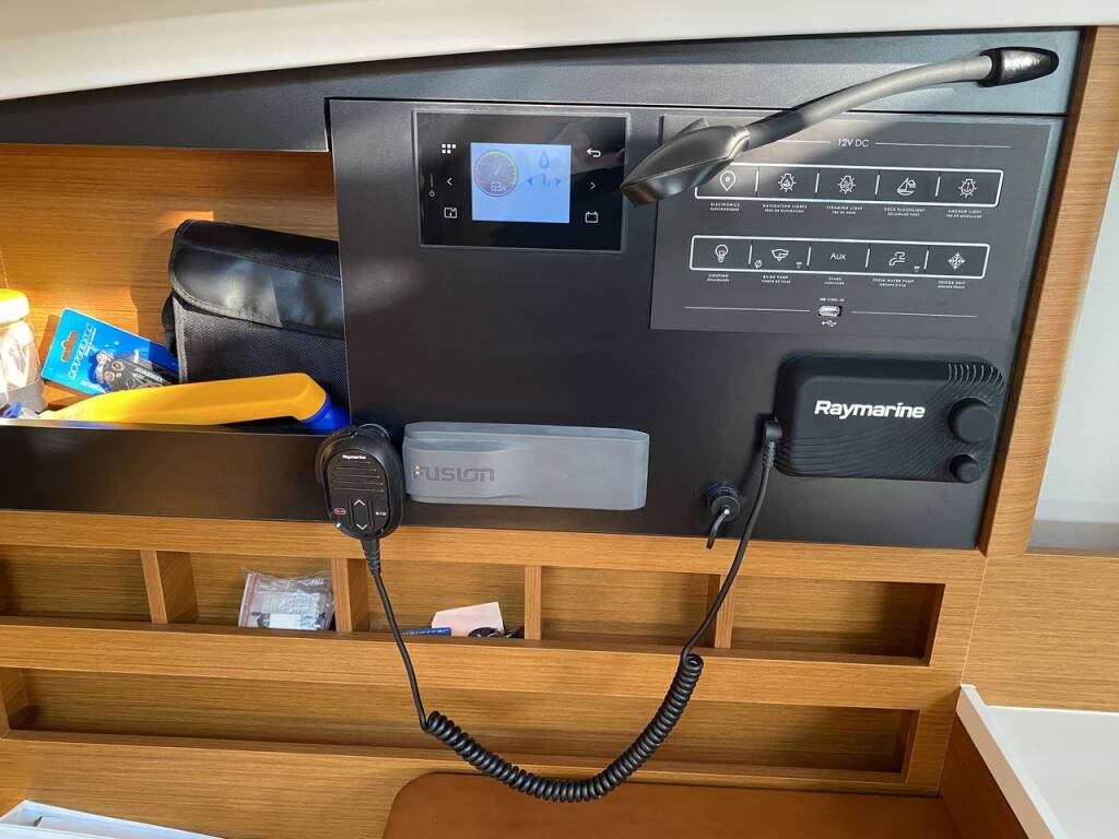 Sailing yacht Sun Odyssey 410 ECONOMY