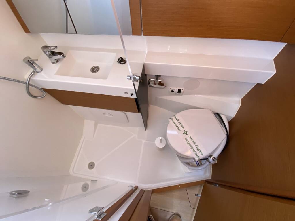 Sailing yacht Sun Odyssey 410 ECONOMY