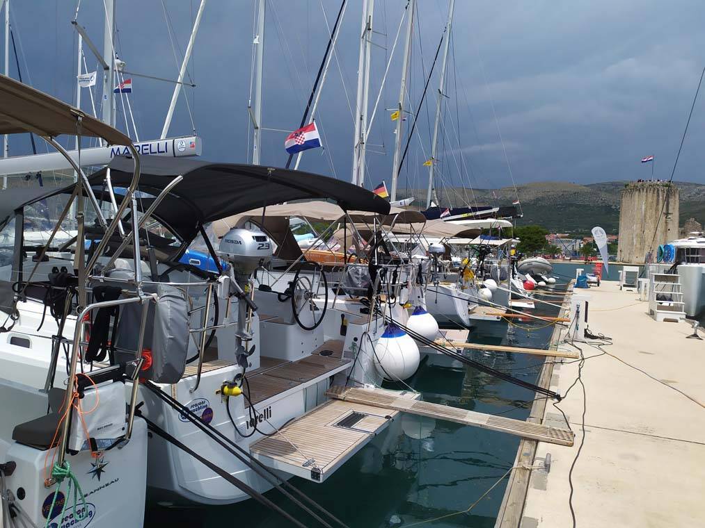 Sailing yacht Sun Odyssey 410 Marelli