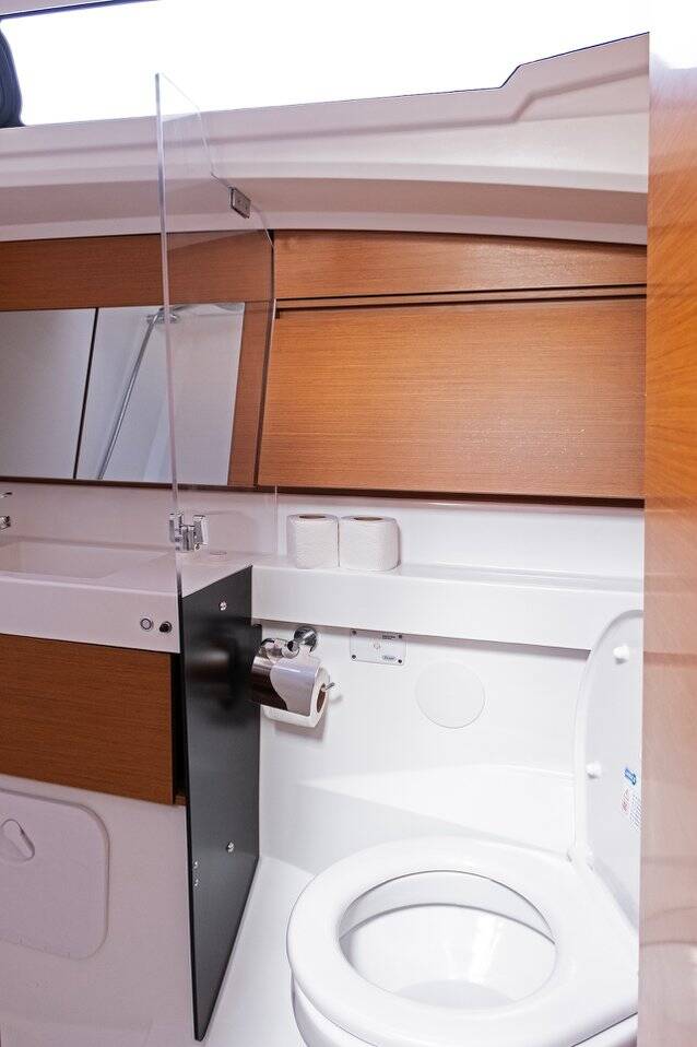 Sailing yacht Sun Odyssey 410 Sky Kiss