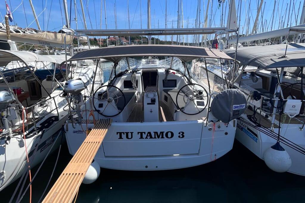 Sailing yacht Sun Odyssey 410 Tu Tamo 3