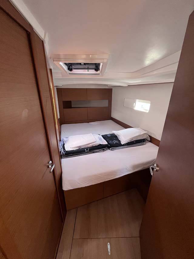 Sailing yacht Sun Odyssey 410 Tu Tamo 3