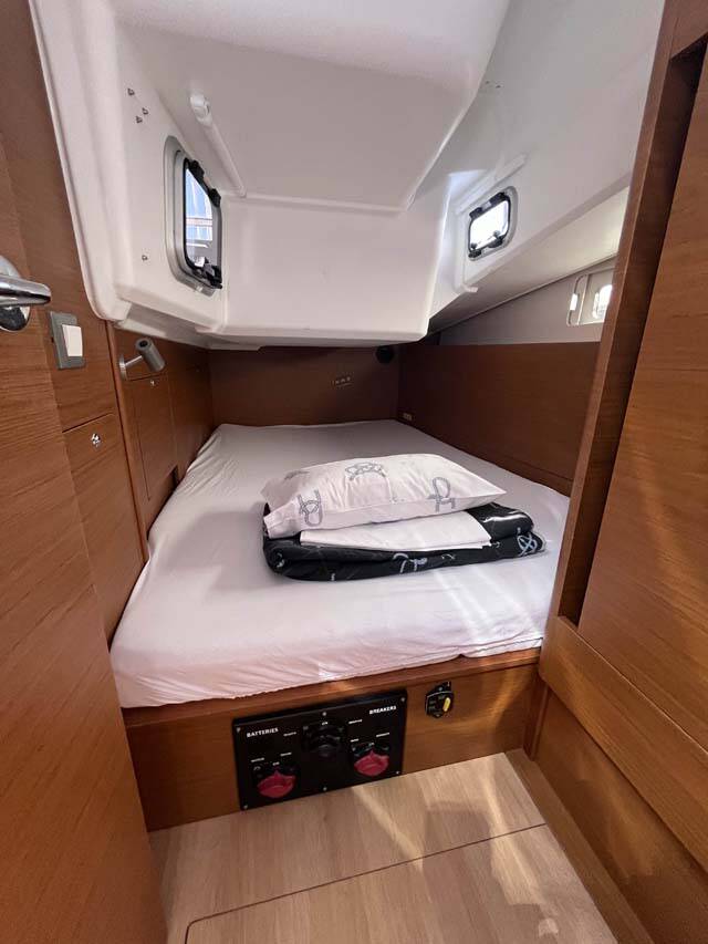 Sailing yacht Sun Odyssey 410 Tu Tamo 3