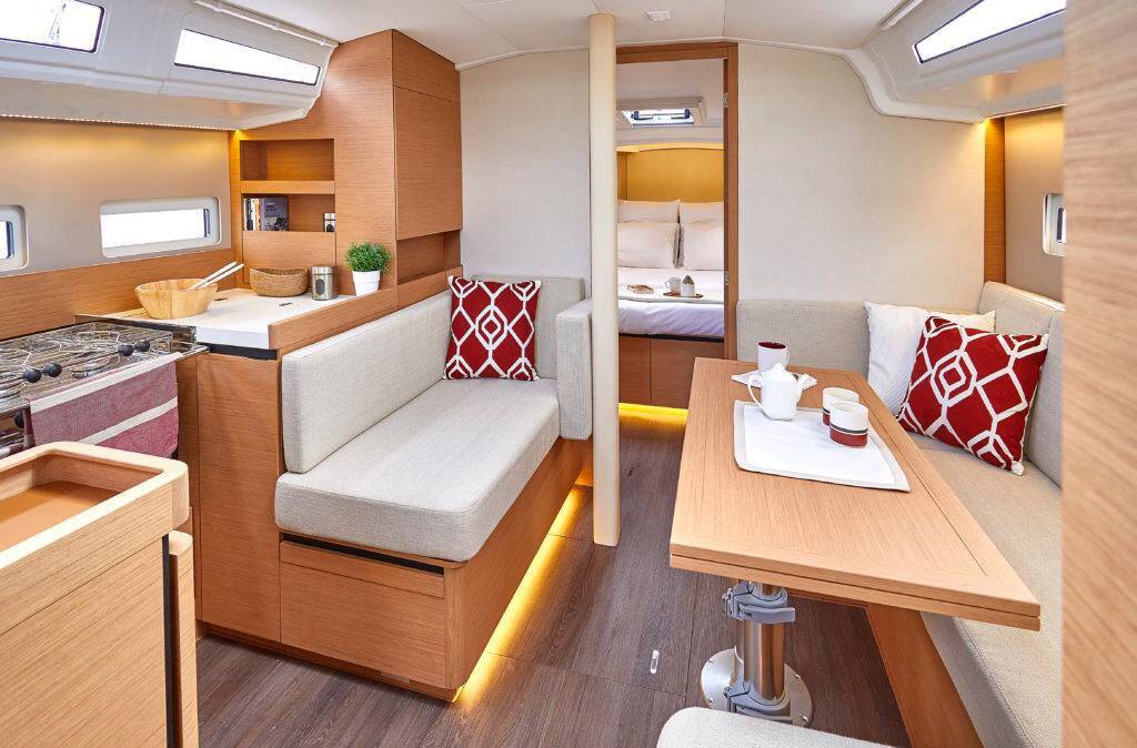 Sailing yacht Sun Odyssey 410 Lucia
