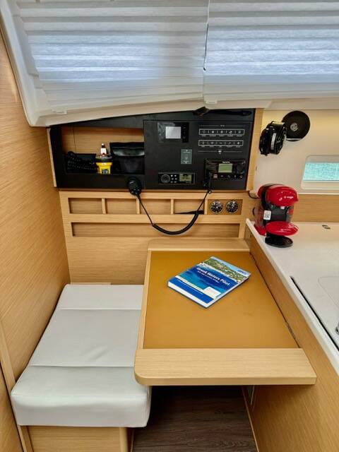 Sailing yacht Sun Odyssey 410 Lucia