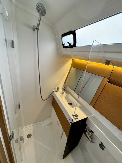 Sailing yacht Sun Odyssey 410 Lucia